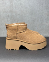 מגפון UGG