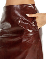 חצאית מידי לכה