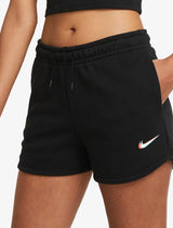 שורט קצר נייק