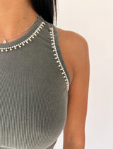 גופיה שילוב אבנים