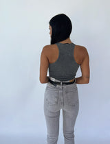 גופיה מחשוף