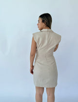 שמלת ווסט מחוייטת