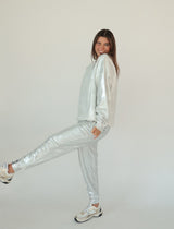 חליפת מכנס מבריקה