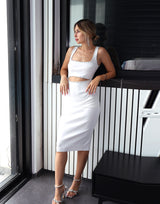 שמלה פתח בבטן