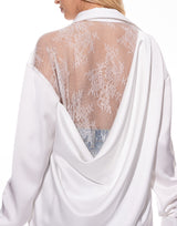 מכופתרת גב תחרה