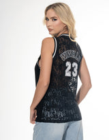 גופיה 23 תחרה בגב