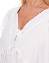 חולצת מלמלה תחרה