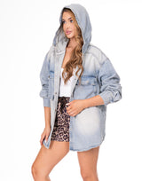 חולצת ג׳קט קפוצ׳ון