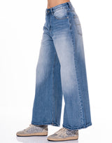 ג'ינס שפשוף לבן