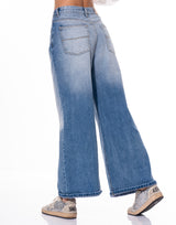 ג'ינס שפשוף לבן