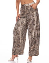 ג'ינס מנומר