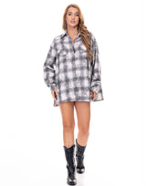 חולצה מכופתרת שיבוץ