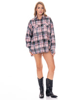 חולצה מכופתרת שיבוץ