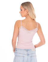 גופיית תחרה