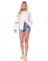 מכופתרת פשתן חרוזים