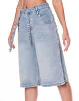 ברמודה ג'ינס קשירה