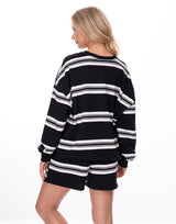 חליפת שורט פסים