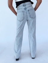 גינס ארוך קרעים