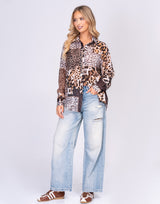 מכופתרת הדפס מנומר