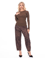 חולצת שיפון צמודה