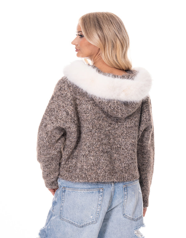 סריג פונפונים פרווה