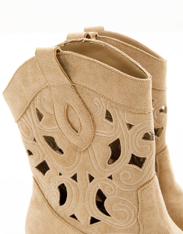 מגף בוקרים קצר