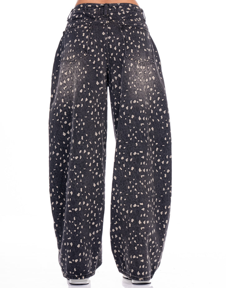 ג'ינס מנומר