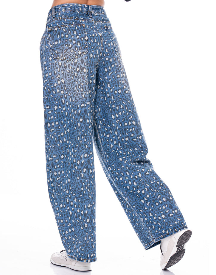 ג'ינס מנומר