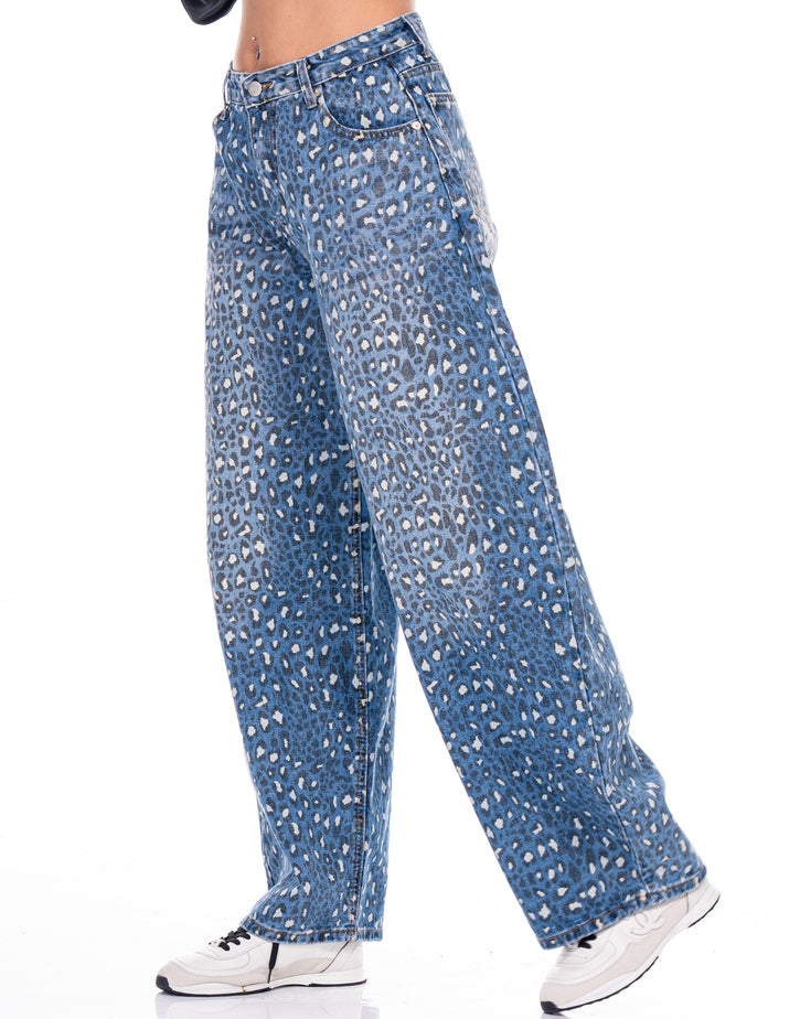 ג'ינס מנומר