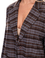 חליפה מחויטת שיבוץ