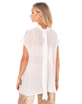 חולצת שיפון קשירה
