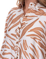 מכופתרת הדפס