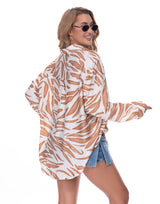 מכופתרת הדפס