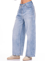 ג'ינס כפתור אלכסון