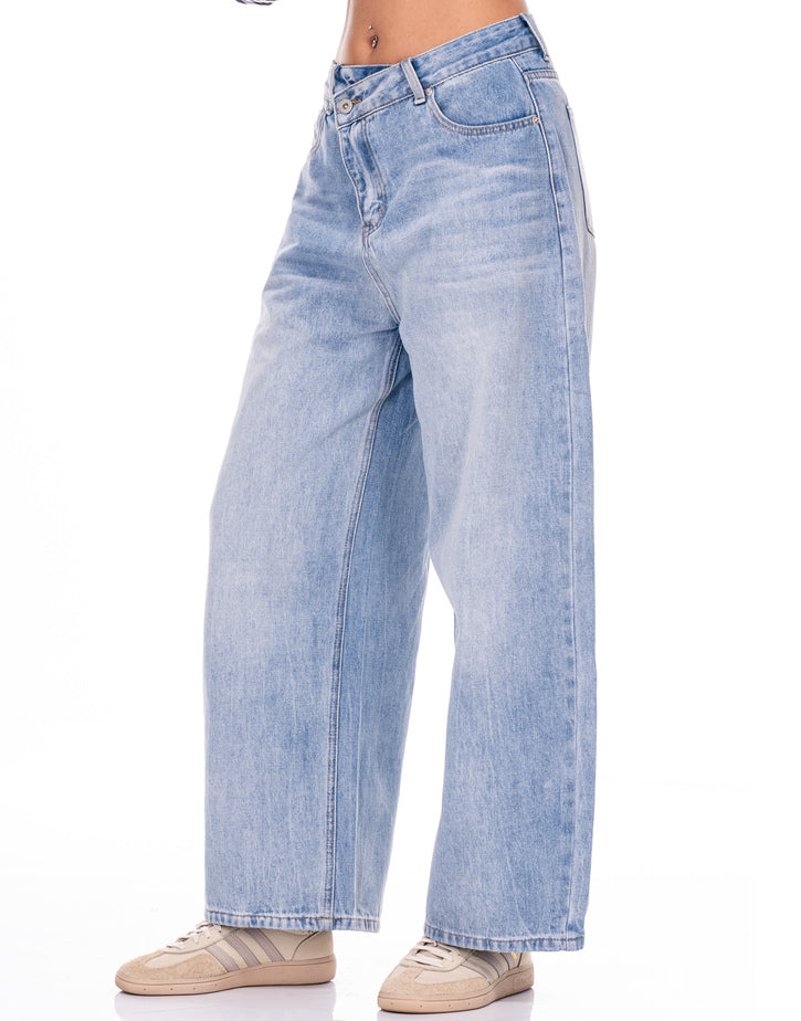 ג'ינס כפתור אלכסון