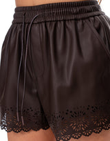 שורט עור פרח