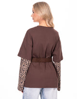 חולצה שרוול מנומר שילוב חגורה