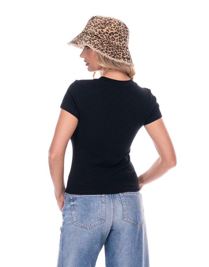 טישרט בייסיק כפתורים