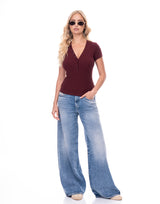 טישרט בייסיק כפתורים