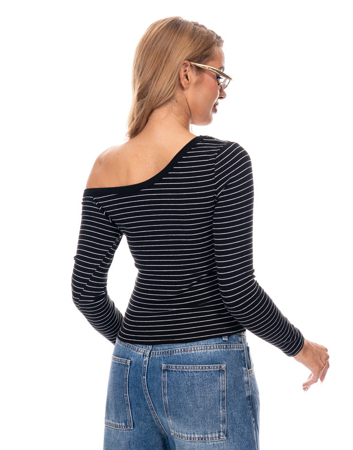 חולצת פסים א סימטרית