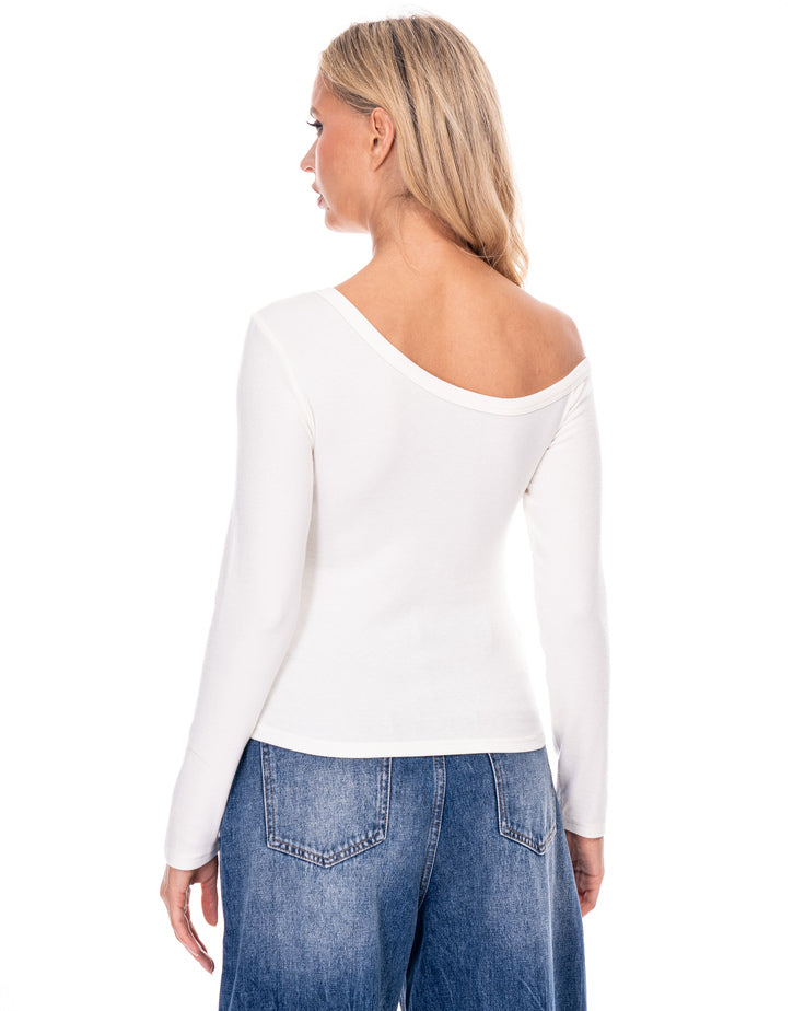 חולצה א סימטרית