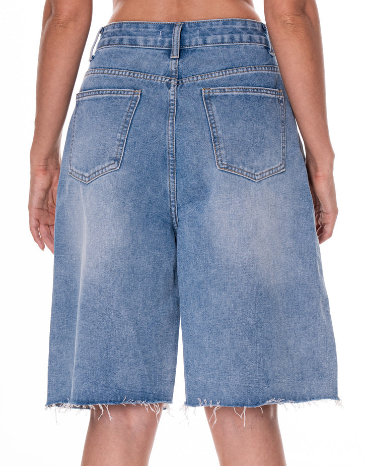 ברמודה ג'ינס מתרחב