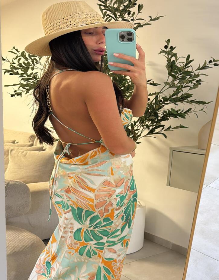 שמלת סאטן מקסי