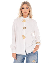 מכופתרת כפתורי זהב